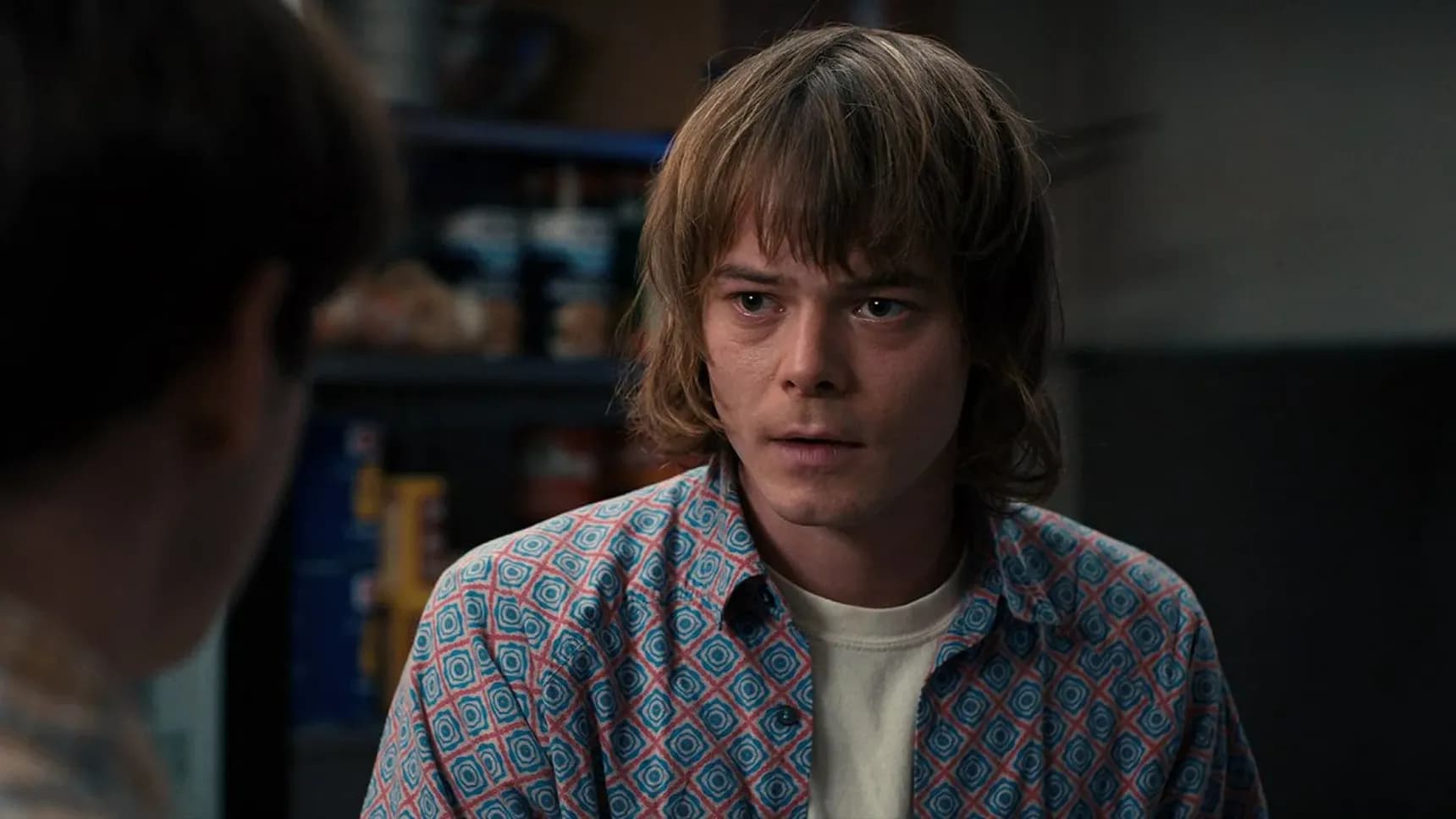 Charlie Heaton jako Jonathan Byers v seriálu Stranger Things