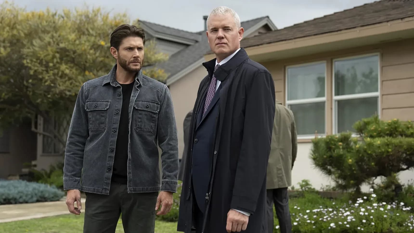 Jensen Ackles a Eric Dane v seriálu Countdown