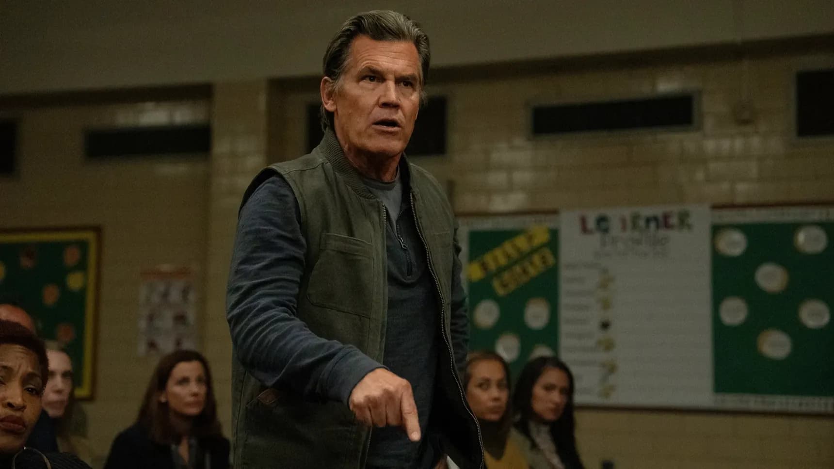 Josh Brolin ve filmu Hodina zmizení
