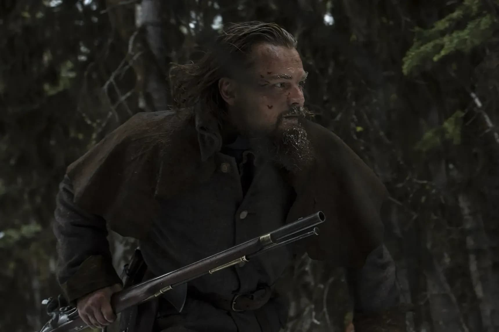 Leonardo DiCaprio jako Hugh Glass ve filmu REVENANT Zmrtvýchvstání