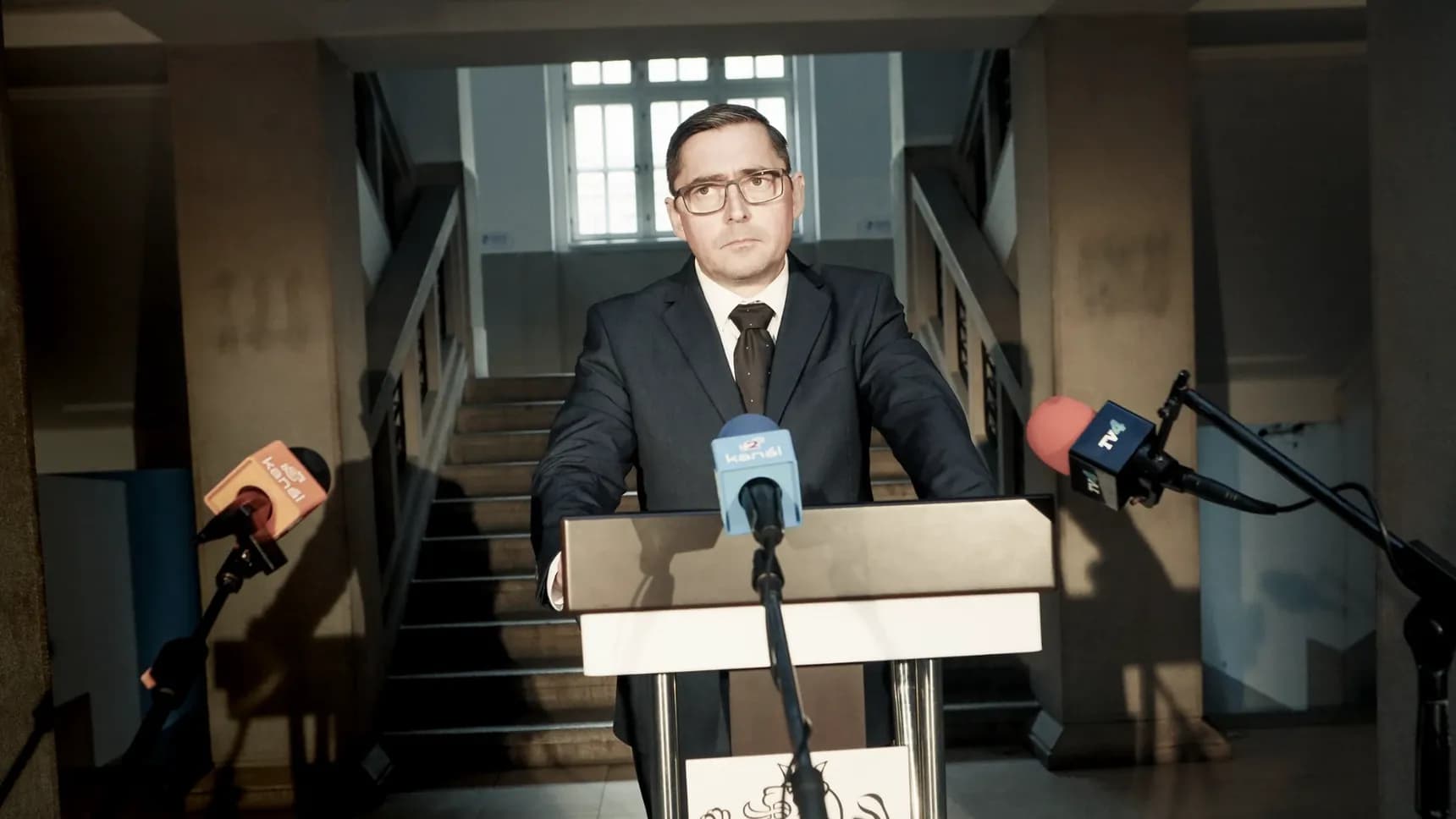 Jiří Vyorálek v seriálu Sedm schodů k moci