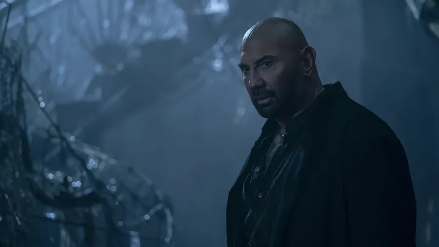 Dave Bautista ve filmu Čarodějnice a lovec