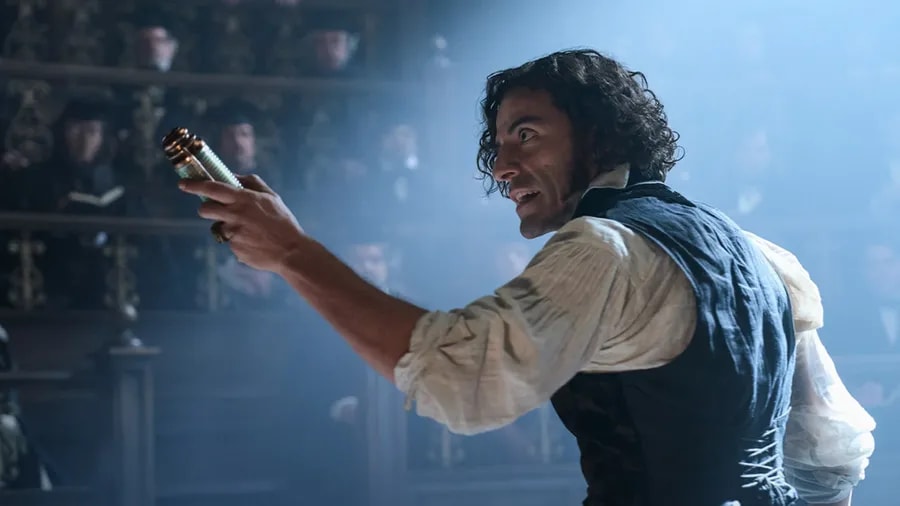 Oscar Isaac jako Viktor Frankenstein