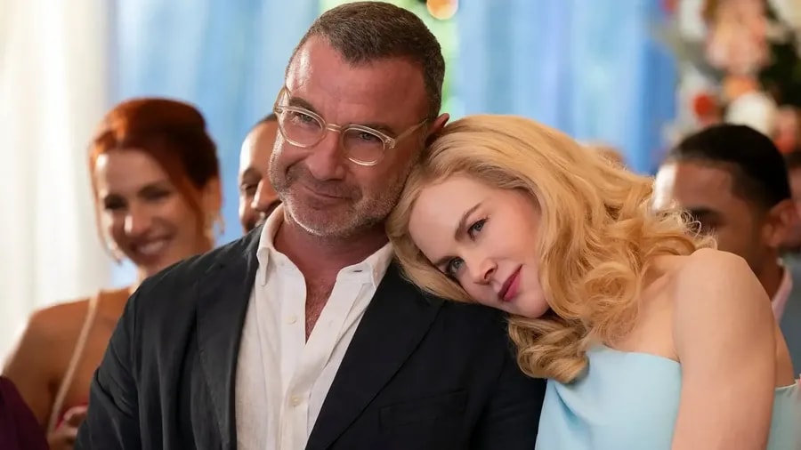 Liev Schreiber a Nicole Kidman v seriálu Svatba roku