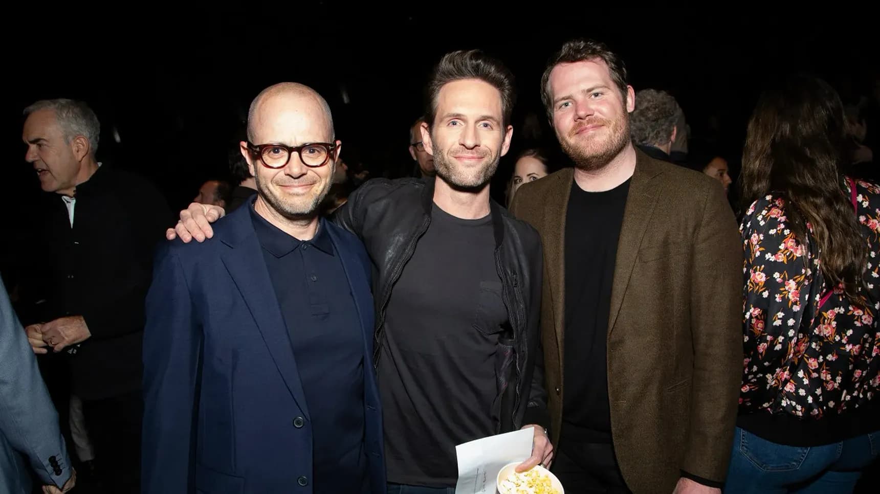 Zleva Damon Lindelof, Glenn Howerton a Nick Cuse