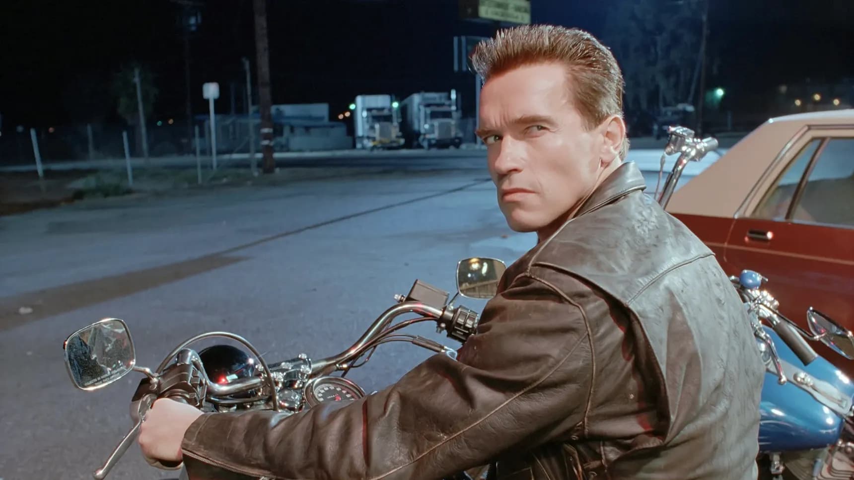 Arnold Schwarzenegger na záběru z filmu Terminátor 2: Den zúčtování