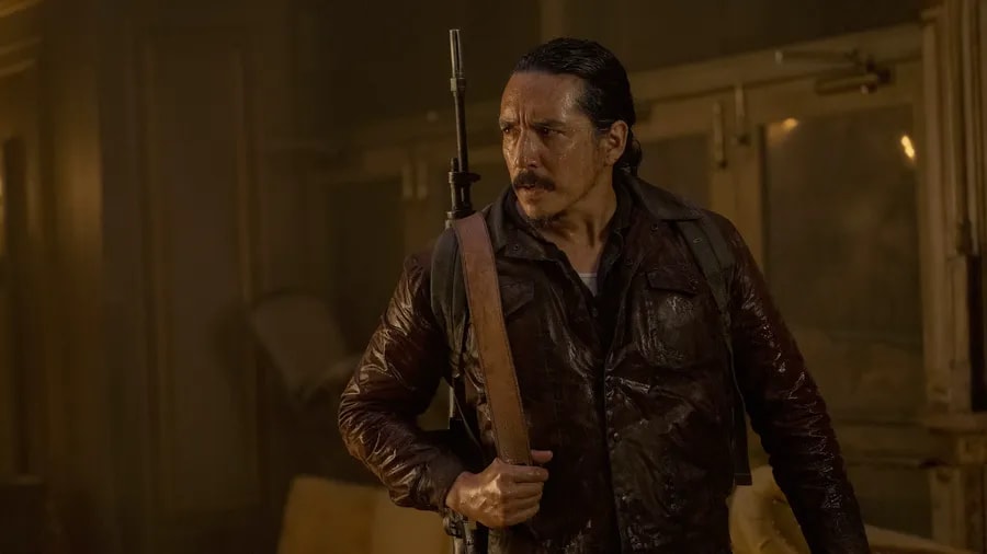 Gabriel Luna jako Tommy v seriálu The Last of Us