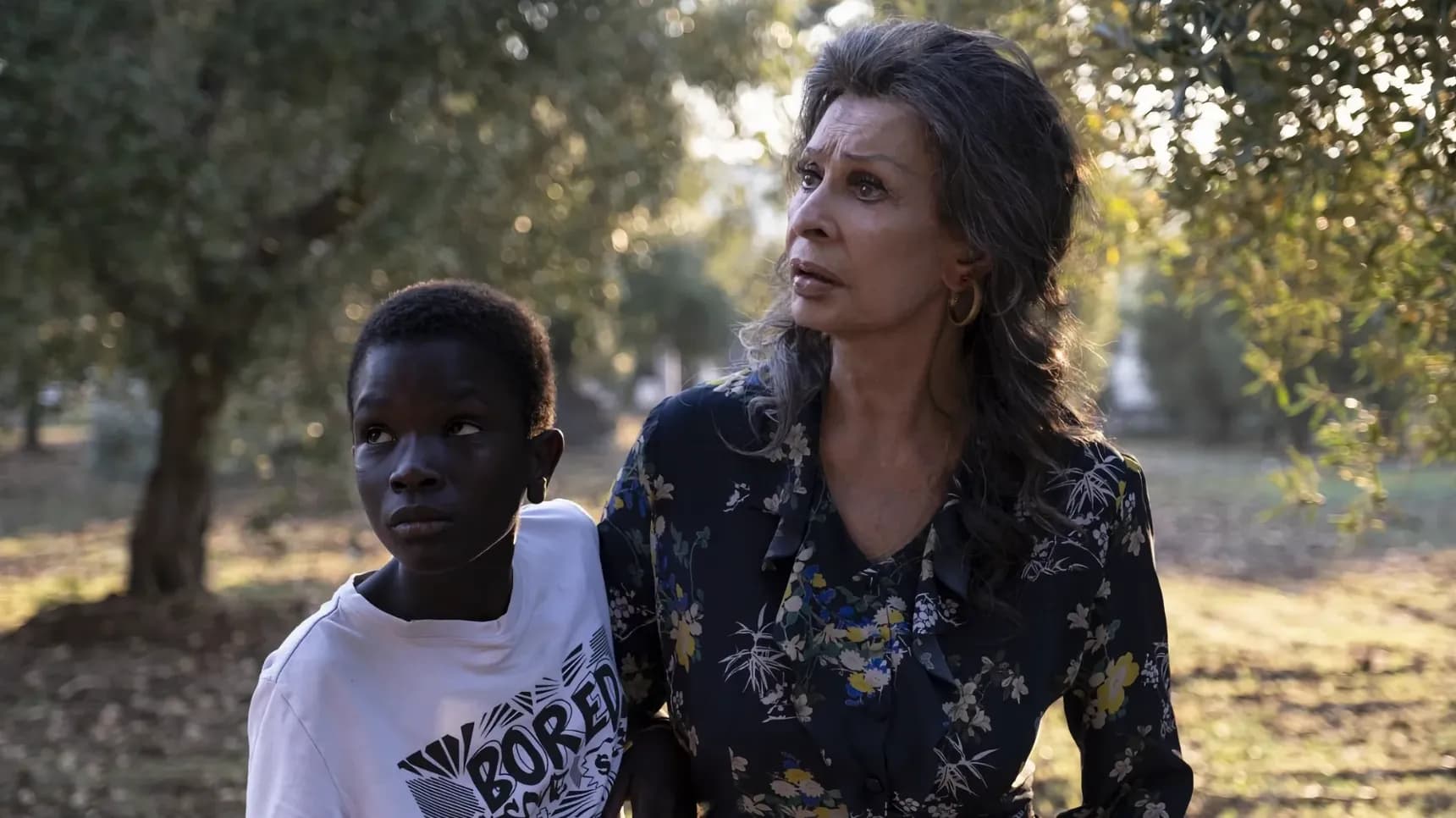 Ibrahima Gueye a Sophia Loren ve filmu Život před sebou