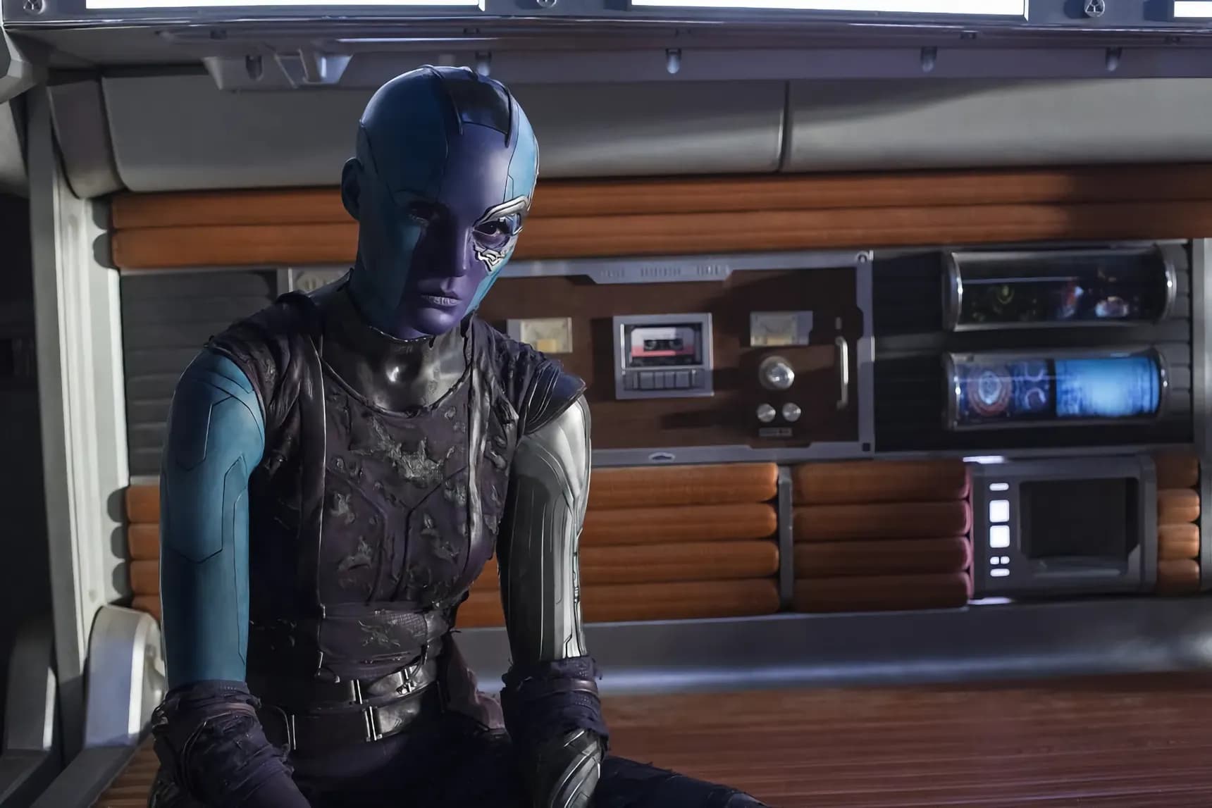 Karel Gillan jako Nebula ve filmu Strážci Galaxie Vol. 2