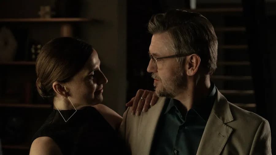 Magdalena Czerwińska a Krzysztof Czeczot v seriálu Slušný člověk