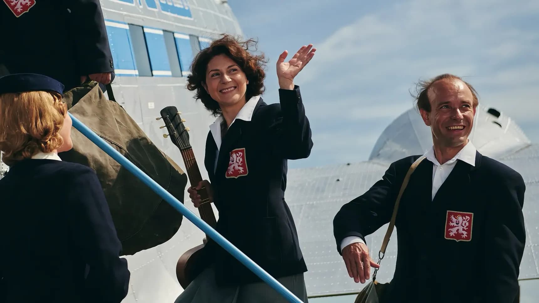 Martha Issová jako Dana Zátopková a Václav Neužil ml. jako Emil Zátopek ve filmu Zátopek