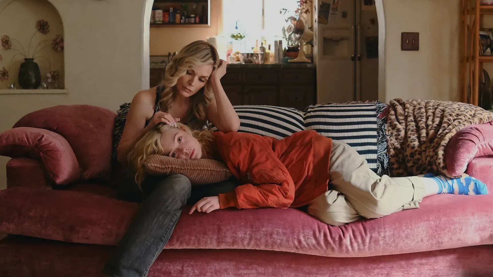 Michelle Pfeiffer a Elle Fanning v seriálu Margo má problém vyjít