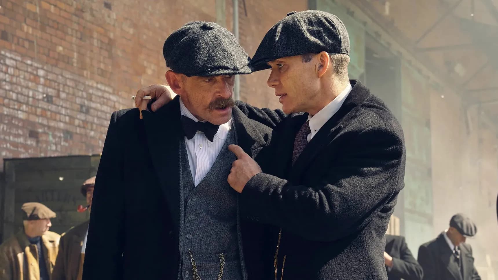 Paul Anderson a Cillian Murphy v seriálu Peaky Blinders