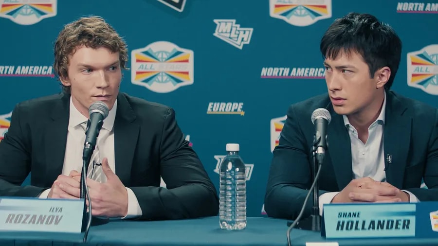 Connor Storrie a Hudson Williams v seriálu Spalující rivalita