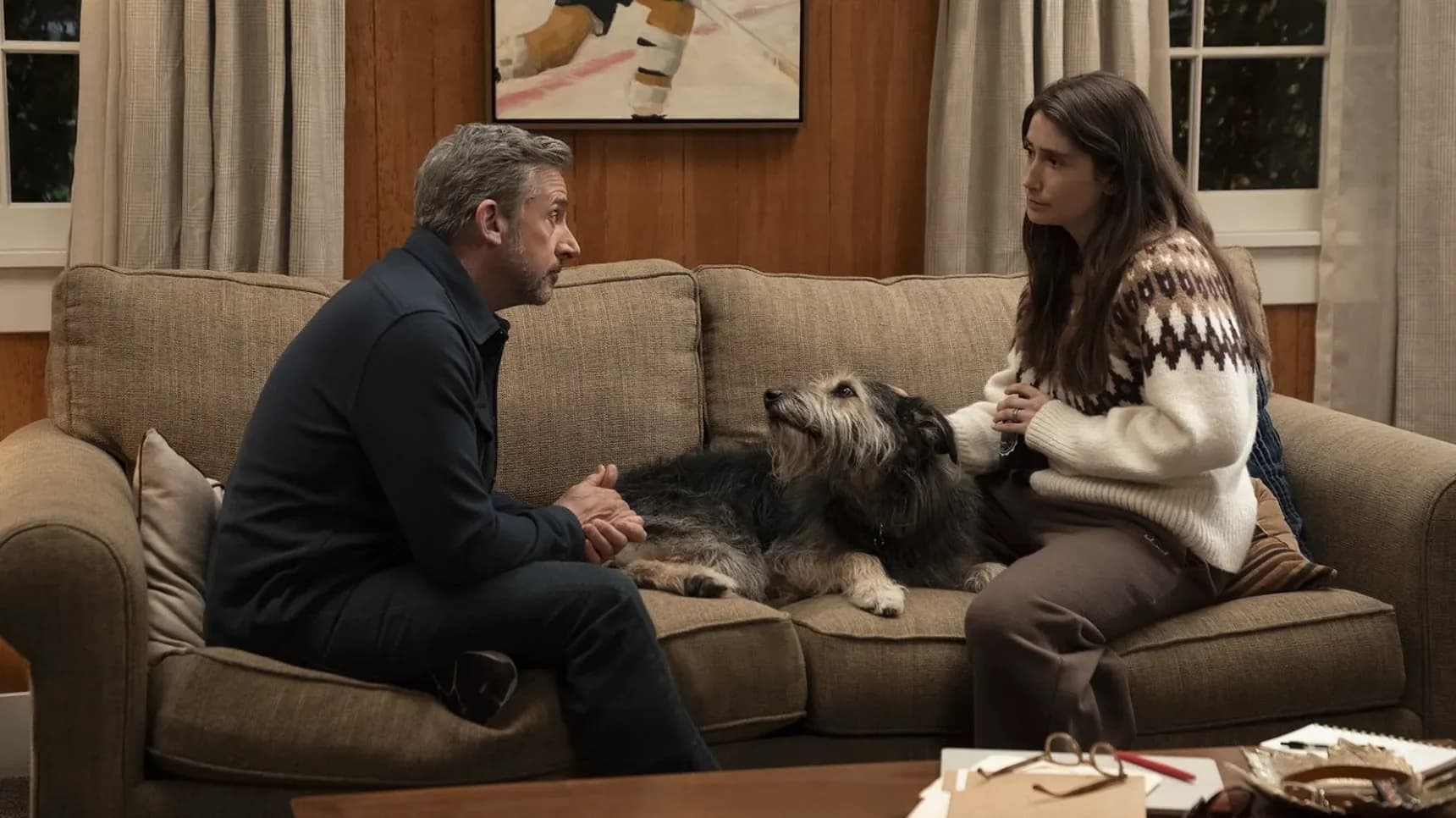 Steve Carell a Charly Clive v seriálu Kohout (Rooster)