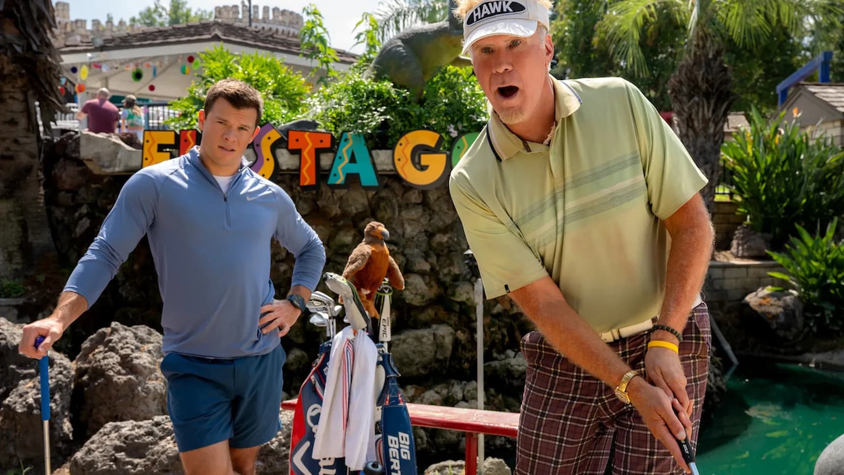 Jimmy Tatro jako Lance a Will Ferrell jako Lonnie v seriálu Hawk